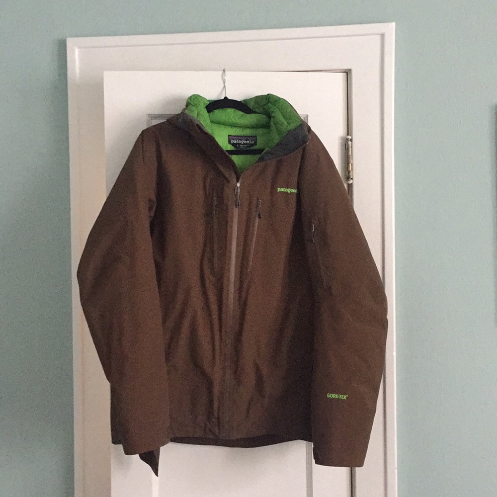 Patagonia Men’s Primo Down Jacket